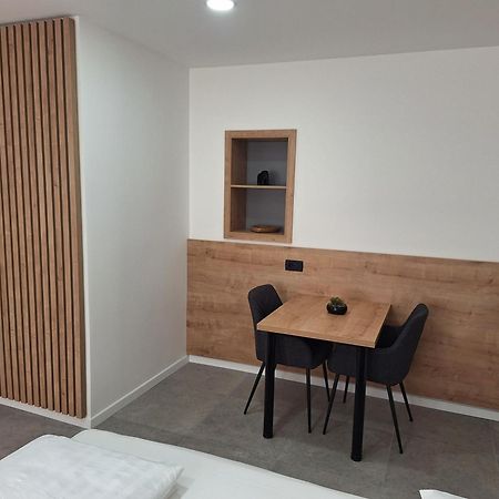 Appartamento Prenocisca Kralj Komenda Esterno foto